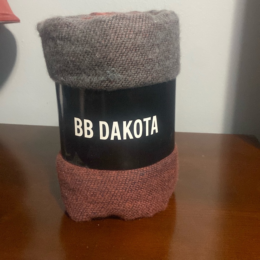 BB Dakota Poncho
